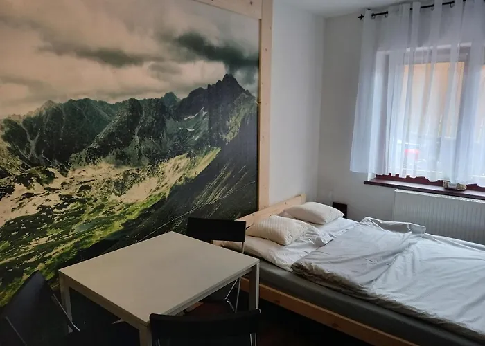 Laura's * زاكوباني